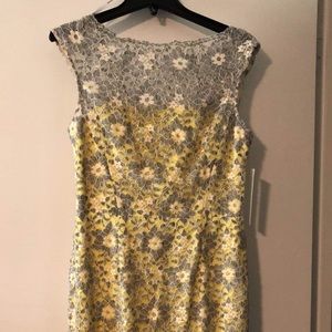 Gorgeous Maggy London lace grey n yellow dress
